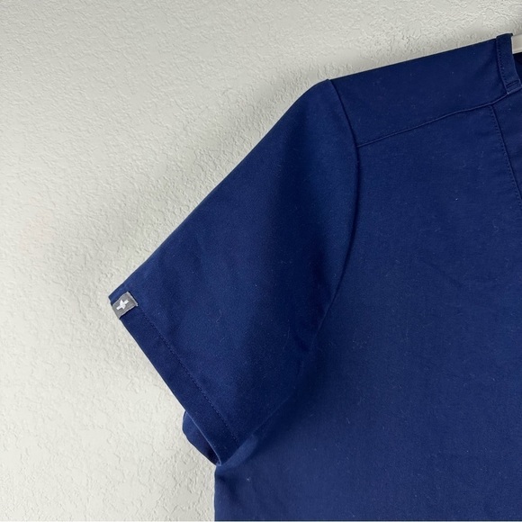 Figs Navy Blue Casma Three Pocket Scrub Medical Top Size Small - Picture 2 of 7